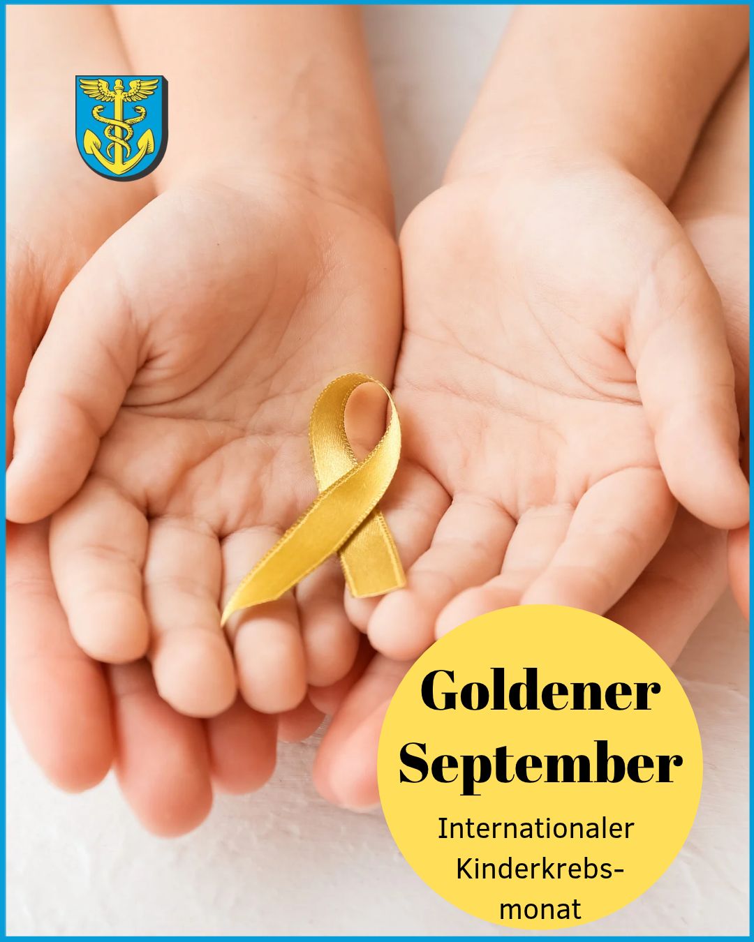 Nahaufnahme von zwei Händen, die eine goldene Schleife halten